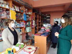 Vali Hüseyin Öner’in eşi Zehra Mine Öner kadın girişimci esnafı ziyaret etti