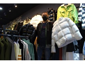Virüs giyim sektörünü vurdu, kışlıklar tezgahlarda kaldı