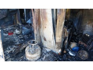 Çanakkale’de konteyner ev yangını: 1 ölü