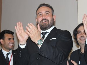 Altay Başkanı Özgür Ekmekçioğlu korona virüse yakalandı
