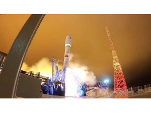 Rusya uzaya iletişim ve istihbarat uydusu gönderdi