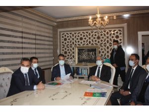 AK Parti Genel Başkan Yardımcısı Demiröz’den Ahlat’a ziyaret