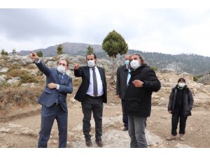 Rektör Akgül, Ermenek’te devam eden arkeolojik kazıları yerinde inceledi