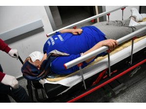 Aksaray’da otomobil yoldan çıktı: 2 yaralı
