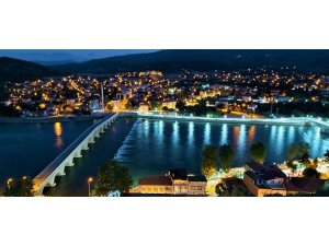 Tarihi Koyunbaba Köprüsü’ne aydınlatma projesi