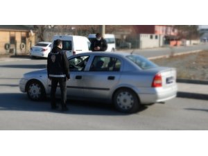 Bayburt’ta polis ve jandarma denetimlere devam ediyor