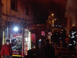 Ordu’da ev yangını: 2 kişi hastaneye kaldırıldı