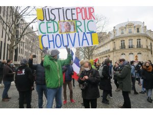 Paris’te polis şiddeti karşıtı protesto