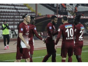 Süper Lig: A. Hatayspor: 2 - Beşiktaş: 2 (İlk yarı)
