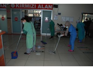 Kovid-19’la mücadelede temizlik personelinin rolü büyük