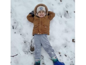 Kar yağışı en çok çocukların yüzünü güldürdü