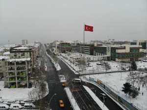 Sultangazi’de kar manzaraları havadan görüntülendi