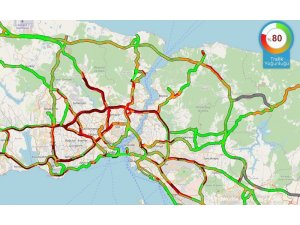 İstanbul’da kar trafiği, yoğunluk yüzde 80’e ulaştı