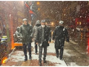 Pursalar Belediye Başkanı Çetin, karla mücadele için sahada