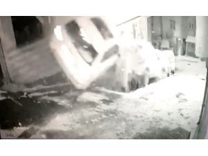 İstanbul’da film sahnelerini aratmayan kaza kamerada
