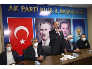 AK Parti’nin yeni yönetimi ilk toplantısını yaptı