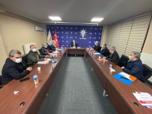 Başkan Çopuroğlu’ndan İlçe Başkanları ve Belediye Başkanları ile istişare toplantısı