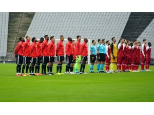 Süper Lig: Fatih Karagümrük: 0 - Beşiktaş: 0 (Maç devam ediyor)