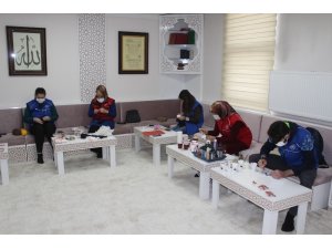 Erzincan’da gençlerden İdlib’de ki çocuklara oyuncak yardımı
