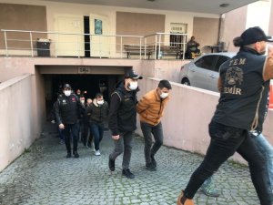 İzmir merkezli FETÖ operasyonda 40 tutuklama daha