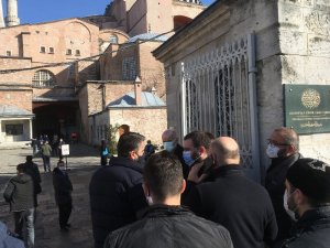 Dündar Osmanoğlu için Ayasofya’da gıyabi cenaze namazı kılındı