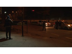 Diyarbakır’da 56 saatlik sokak kısıtlaması başladı