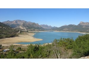 Son yağışlar Kozan Barajı’nda su seviyesini yükseltti