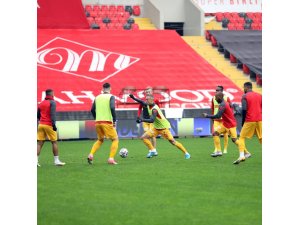 Kayserispor 5 futbolcuyu gönderiyor