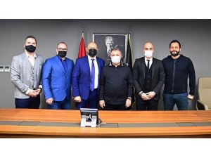 Ahmet Nur Çebi, Senica Kulübü yöneticilerini ağırladı