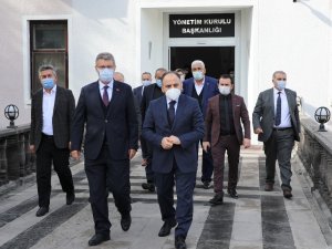Türkşeker Genel Müdürü Mücahit Alkan’dan Başkan Akay’a Taziye Ziyareti