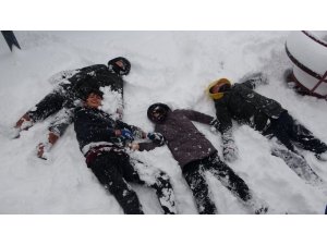 Kırklareli’nde çocukların kar keyfi