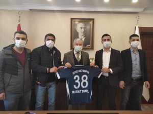 Develi Erciyesspor’dan Kaymakam Duru’ya ziyaret
