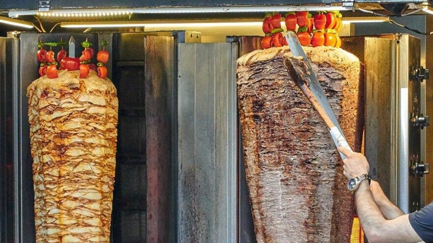 Görünüşe aldanmayın! İçine öyle şeyler koyuyorlar ki tadından anlamak mümkün değil!