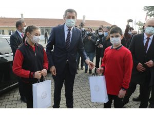 Milli Eğitim Bakanı Ziya Selçuk, Edirne’de öğretmenlerle buluştu