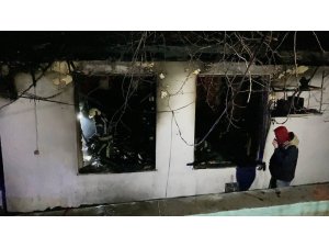 Kapalı restoranda ısınmak için yakılan soba patladı: 3 ölü