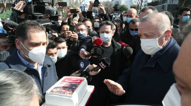 Erdoğan’a doğum günü sürprizi: Dikkat çeken pasta