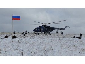 Rusya, Japonya sınırında askeri tatbikatlara başladı