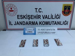 Bursa’dan Eskişehir’e uyuşturucu madde getirmek isterken yakalandı