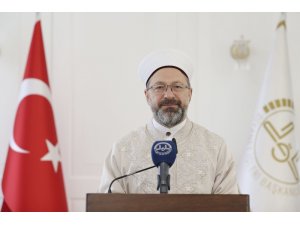 Diyanet İşleri Başkanı Prof. Dr. Ali Erbaş: “İslamofobi’ye karşı İslam’ı doğru tanıtmalıyız”