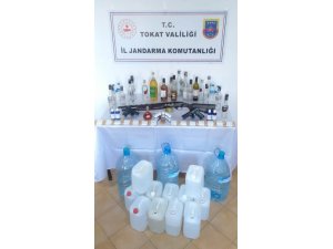 Tokat’ta jandarmadan kaçak alkol operasyonu