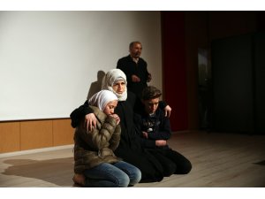 Mardin’de savaş mağduru Suriyelileri konu alan tiyatro sahnelendi