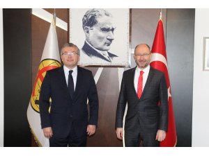 Rektör Erdal’dan Eskişehirspor’a 1.000 adet fidan desteği