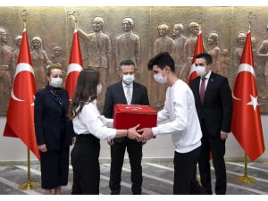 ’Anadolu Gönül Yolu’ projesinin Ay-Yıldızlı Türk Bayrağı Aydın’da