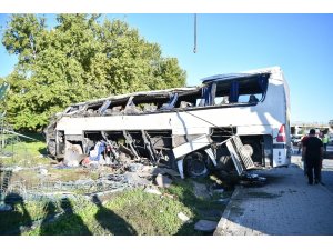 İki kişinin hayatını kaybettiği otobüs kazası davasında ilk duruşma