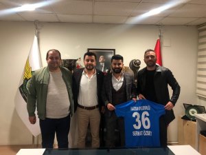 Kağızman Gençlerbirliği Spor yönetiminden Akhisarspor’a ziyaret