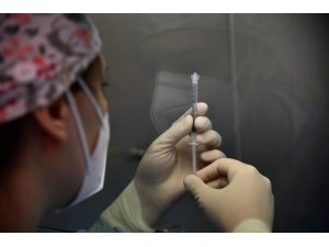 İtalya’da Covid-19’u atlatanlara tek doz aşı yapılacak