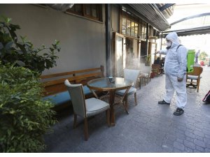 Aydın Büyükşehir Belediyesi yeniden açılan işletmeleri dezenfekte etti