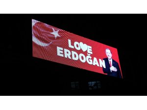“Stop Erdoğan” skandalına Elazığ’dan “Love Erdoğan” yanıtı