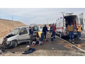 Elazığ’da trafik kazası: 4’ü çocuk 8 yaralı