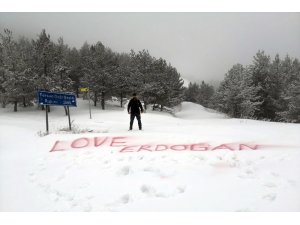 2 bin metreye ‘Love Erdoğan’ yazdı